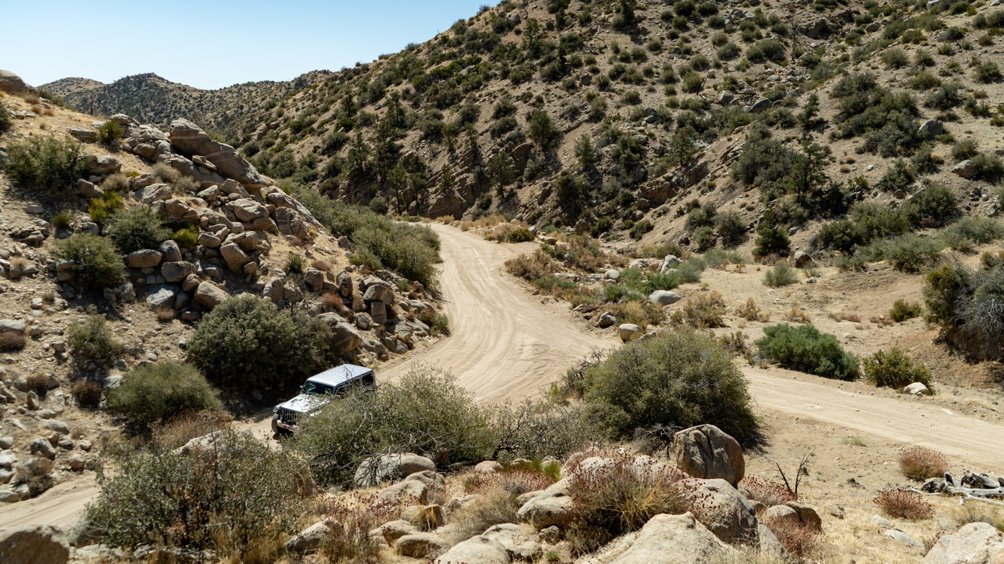 2N02 Burns Canyon California Offroad Trail